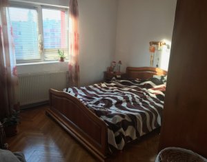 Lakás 4 szobák eladó on Cluj-napoca, Zóna Manastur