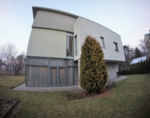 Maison 10 chambres à vendre dans Cluj-napoca, zone Centru