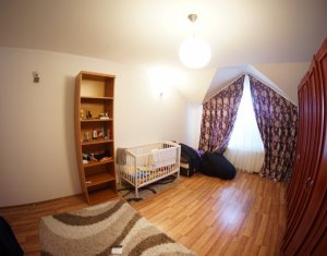 Maison 4 chambres à louer dans Cluj-napoca, zone Andrei Muresanu