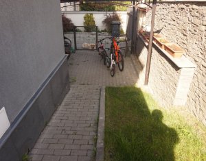 Maison 5 chambres à vendre dans Cluj-napoca, zone Andrei Muresanu