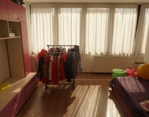 Maison 5 chambres à vendre dans Cluj-napoca, zone Andrei Muresanu