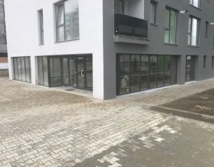 Spatiu de inchiriat in zona Gheorgheni, 318 mp, vitrina 13ml, 6-8 parcari