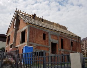 Maison 5 chambres à vendre dans Cluj-napoca, zone Manastur