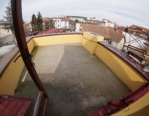 Ház 11 szobák eladó on Cluj-napoca, Zóna Centru