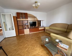 Appartement 4 chambres à vendre dans Cluj-napoca, zone Manastur
