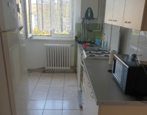 Appartement 4 chambres à vendre dans Cluj-napoca, zone Manastur