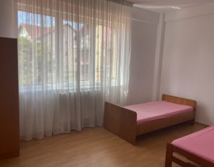 Appartement 3 chambres à louer dans Cluj-napoca, zone Manastur
