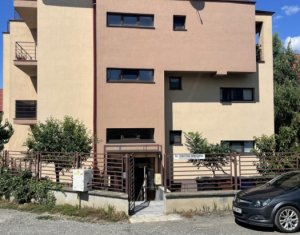 Appartement 3 chambres à louer dans Cluj-napoca, zone Manastur