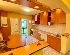 Appartement 4 chambres à vendre dans Cluj-napoca, zone Marasti