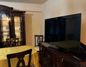 Appartement 3 chambres à louer dans Cluj-napoca, zone Centru