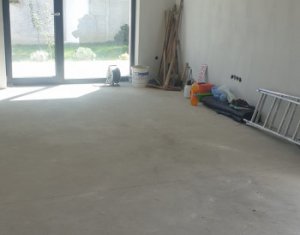 Maison 4 chambres à louer dans Cluj-napoca, zone Europa