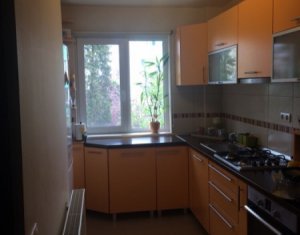 Lakás 4 szobák eladó on Cluj-napoca, Zóna Manastur