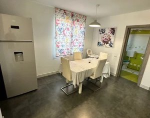 Appartement 5 chambres à vendre dans Cluj-napoca, zone Borhanci