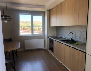 Appartement 3 chambres à louer dans Floresti