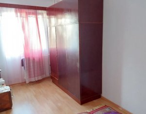 Appartement 4 chambres à vendre dans Cluj-napoca, zone Manastur