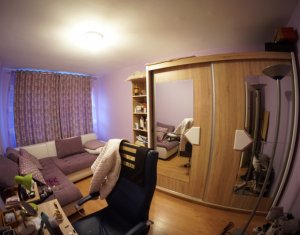 Lakás 4 szobák eladó on Cluj-napoca, Zóna Manastur