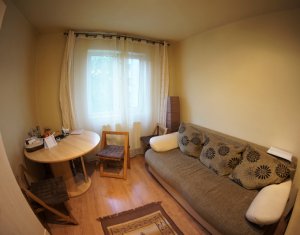 Lakás 4 szobák eladó on Cluj-napoca, Zóna Manastur