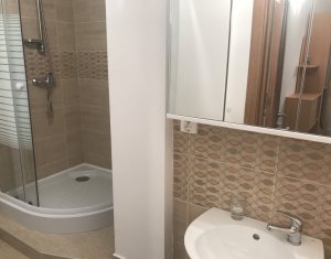 Appartement 3 chambres à louer dans Cluj-napoca, zone Centru