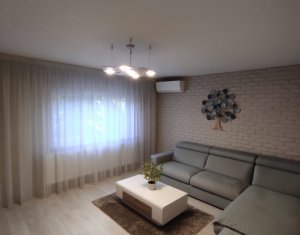 , 74m2 dans Cluj-napoca, zone Plopilor