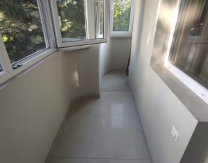 Appartement 3 chambres à vendre dans Cluj-napoca, zone Plopilor