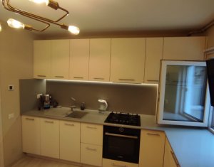 Appartement 3 chambres à vendre dans Cluj-napoca, zone Plopilor