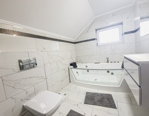 Maison 4 chambres à vendre dans Gilau