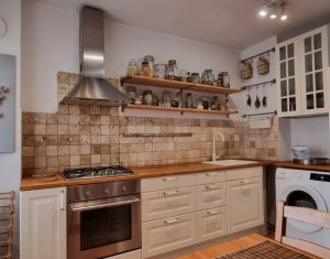 Appartement 3 chambres à vendre dans Cluj-napoca, zone Marasti