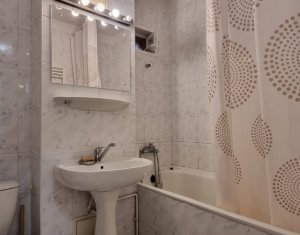 Appartement 3 chambres à vendre dans Cluj-napoca, zone Marasti
