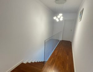 Maison 4 chambres à vendre dans Cluj-napoca, zone Iris
