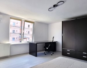 Appartement 3 chambres à louer dans Cluj-napoca, zone Intre Lacuri