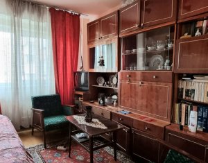 Appartement 4 chambres à vendre dans Cluj-napoca, zone Marasti