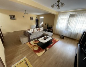 Ház 4 szobák eladó on Floresti, Zóna Centru