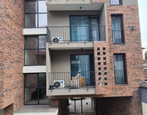 Appartement 3 chambres à louer dans Cluj-napoca, zone Centru