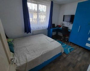 Maison 4 chambres à vendre dans Floresti