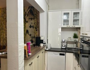 , 158m2 dans Cluj-napoca, zone Marasti