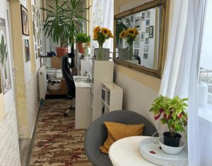 Maison 4 chambres à vendre dans Cluj-napoca, zone Marasti