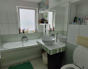 Appartement 4 chambres à vendre dans Cluj-napoca, zone Manastur