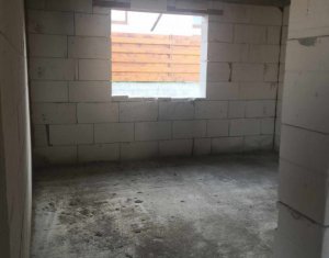 Maison 3 chambres à vendre dans Chinteni