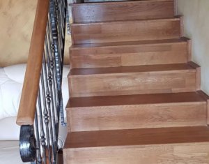 Appartement 5 chambres à vendre dans Floresti