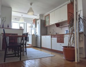 Appartement 4 chambres à louer dans Cluj-napoca, zone Gheorgheni