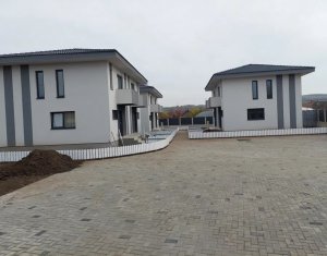 Maison 3 chambres à vendre dans Jucu De Mijloc