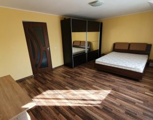 Maison 5 chambres à louer dans Floresti