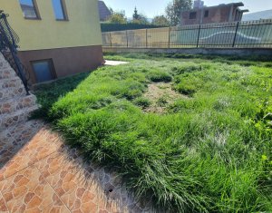 Maison 5 chambres à louer dans Floresti