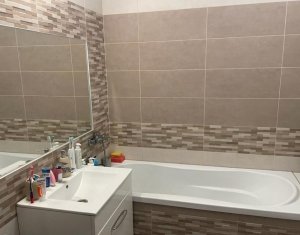 Appartement 4 chambres à vendre dans Floresti