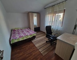 Maison 4 chambres à vendre dans Floresti