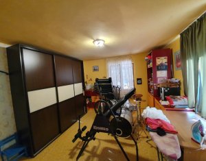 Maison 5 chambres à vendre dans Chinteni