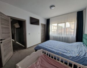 House 4 rooms for sale in Jucu De Sus