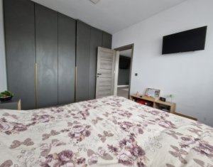 House 4 rooms for sale in Jucu De Sus