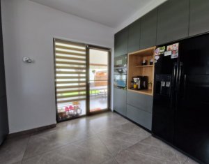 House 4 rooms for sale in Jucu De Sus