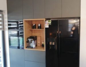 House 4 rooms for sale in Jucu De Sus